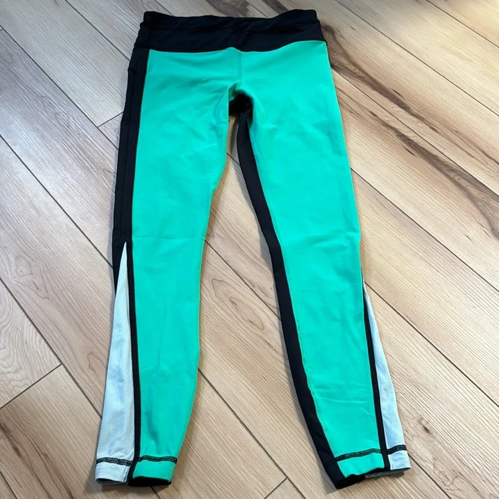 LULULEMON EUC Run Pace Tight sz 4 - Picture 2 of 8